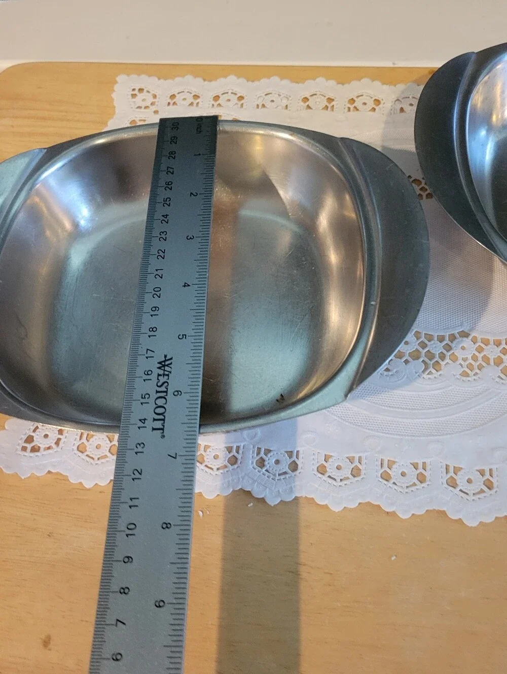Cultura 18-8 Stainless Steel Rectangle Cafeteria Trays (Set of 2) - 8.5
